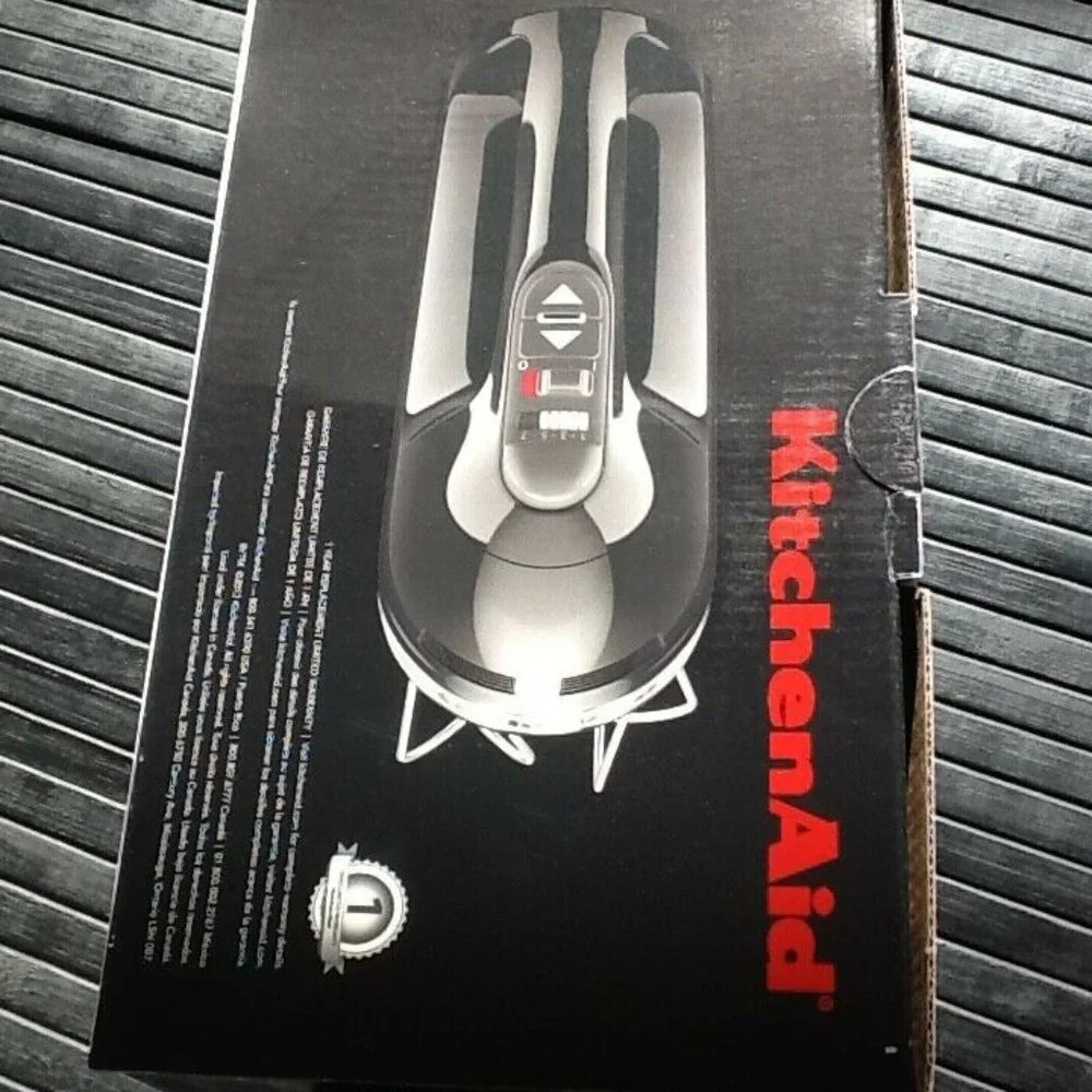 brand new BLACK KitchenAid Soft Start 7-Speed Hand Mixer - Model KHM7210OB